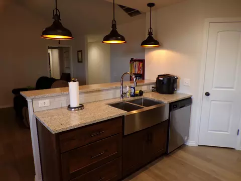 Kitchen - 517 N Stella Ct, Willard, MO 65781 photo 4 of 7