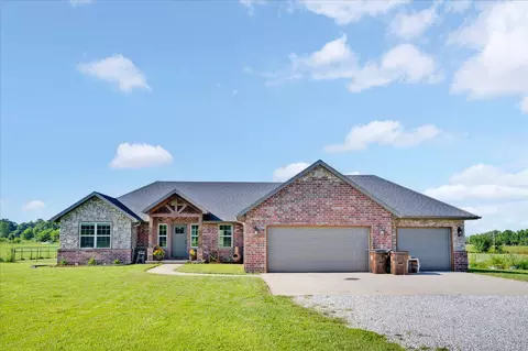 Exterior - 206 Maria Rd, Clever, MO 65631 photo 9 of 9