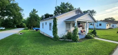 Exterior - 709 Elm Ave, Ava, MO 65608 photo 4 of 4
