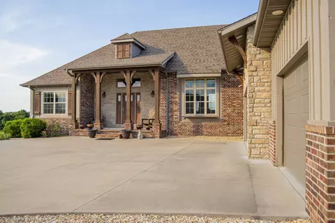322 Sunset Dr, Saddlebrooke, MO 65630 photo 5