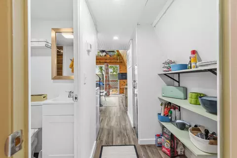 Entry Way - 23 Sioux Ln, Lampe, MO 65681 photo 1 of 3
