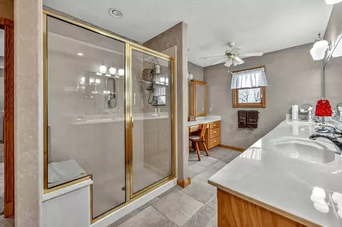 Bath - 2374 S April Ave, Springfield, MO 65807 photo 1 of 7