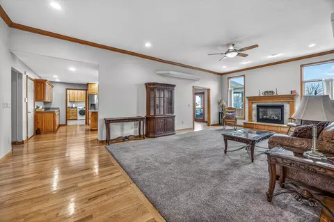 Living - 2374 S April Ave, Springfield, MO 65807 photo 5 of 9