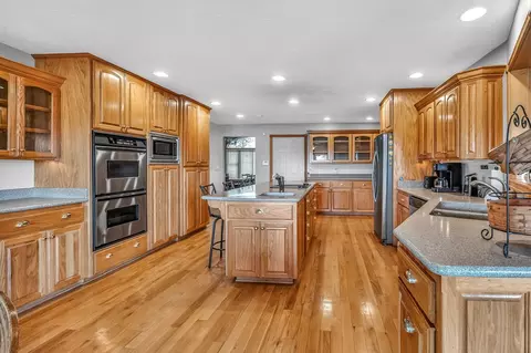 Kitchen - 2374 S April Ave, Springfield, MO 65807 photo 2 of 5
