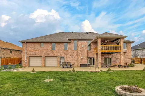Exterior - 2374 S April Ave, Springfield, MO 65807 photo 6 of 7