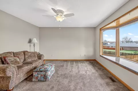 Living - 2374 S April Ave, Springfield, MO 65807 photo 6 of 9