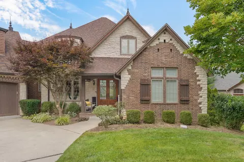 Exterior - 5909 S Brightwater Trl, Springfield, MO 65810 photo 3 of 12