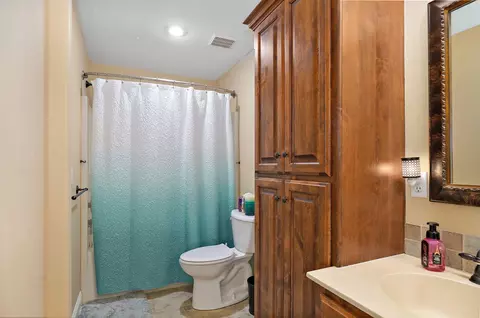 Bath - 5909 S Brightwater Trl, Springfield, MO 65810 photo 10 of 10