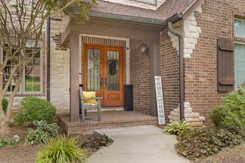 Exterior - 5909 S Brightwater Trl, Springfield, MO 65810 photo 5 of 12