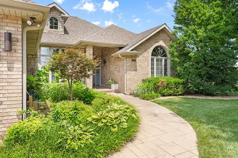 Exterior - 4833 S Ashton Ct, Springfield, MO 65810 photo 15 of 16