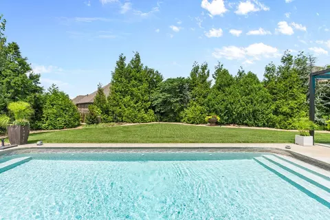 Exterior - 4833 S Ashton Ct, Springfield, MO 65810 photo 3 of 16