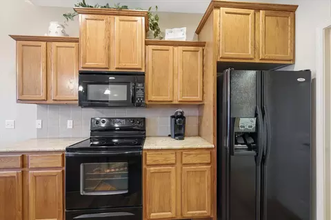 Kitchen - 120 Residence Ln #2, Branson, MO 65616 photo 2 of 4