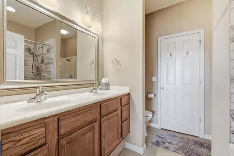 Bath - 120 Residence Ln #2, Branson, MO 65616 photo 1 of 2