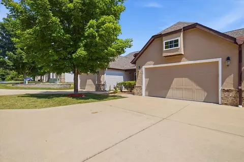 Exterior - 120 Residence Ln #2, Branson, MO 65616 photo 5 of 7