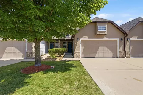 Exterior - 120 Residence Ln #2, Branson, MO 65616 photo 2 of 7