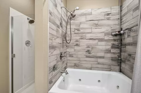 Bath - 120 Residence Ln #2, Branson, MO 65616 photo 2 of 2