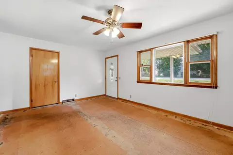 204 E Washington St, Seymour, MO 65746 photo 5