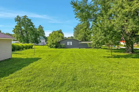 204 E Washington St, Seymour, MO 65746 photo 18