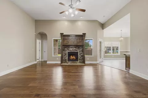 Living - 3857 N Sheedy Ave, Springfield, MO 65803 photo 5 of 6