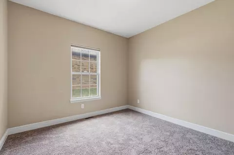 Bedroom - 3857 N Sheedy Ave, Springfield, MO 65803 photo 3 of 3