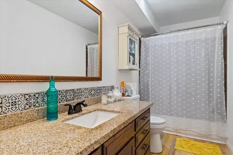 Bath - 1348 S Arcadia Ave, Springfield, MO 65804 photo 1 of 5