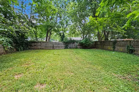 Exterior - 2434 N Pickwick Ave, Springfield, MO 65803 photo 6 of 9