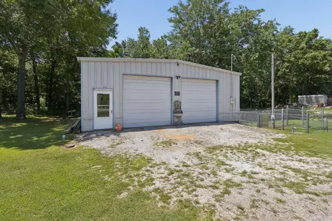 322 E Dunlap St, Stockton, MO 65785