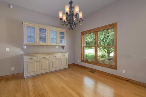 Dining - 1418 E River Oaks Ln, Springfield, MO 65804 photo 1 of 1