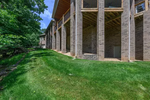 Exterior - 1418 E River Oaks Ln, Springfield, MO 65804 photo 12 of 16