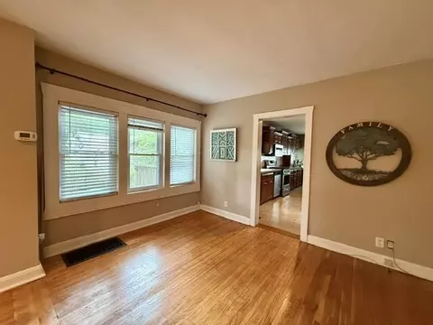 Living - 517 E Catalpa St, Springfield, MO 65807 photo 3 of 4