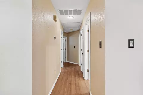 Entry Way - 3497 S Meadowlark Ave, Springfield, MO 65807 photo 2 of 2