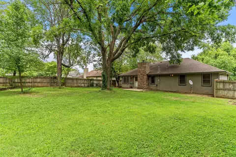 Exterior - 3497 S Meadowlark Ave, Springfield, MO 65807 photo 5 of 7