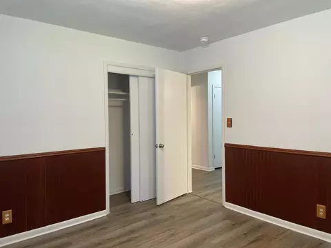 Bedroom - 2716 E Linwood St, Springfield, MO 65804 photo 3 of 5