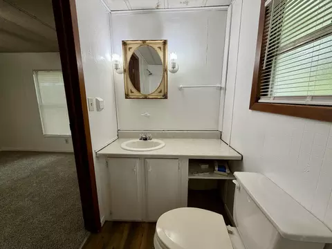 Bath - 763 Taneycomo Rd, Branson, MO 65616 photo 1 of 4