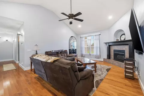 939 E Hodgson St, Nixa, MO 65714 photo 4