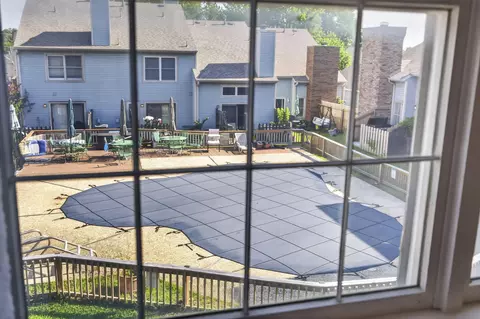 Exterior - 2700 S Ingram Mill Rd #9, Springfield, MO 65804 photo 3 of 6