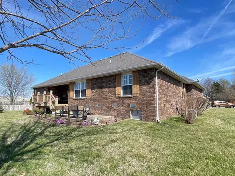 Exterior - 3207 W Aussie Ct, Springfield, MO 65810 photo 9 of 11
