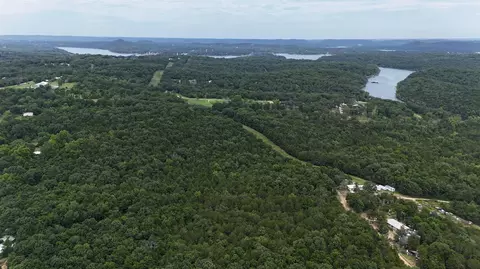 000 Rocky Road Ln, Shell Knob, MO 65747 photo 2