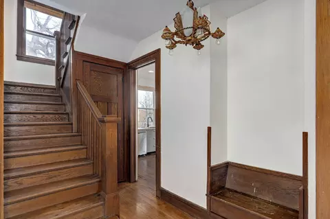 Entry Way - 411 E Walker St, Ash Grove, MO 65604 photo 2 of 3