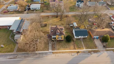 View/Area - 411 E Walker St, Ash Grove, MO 65604 photo 2 of 3