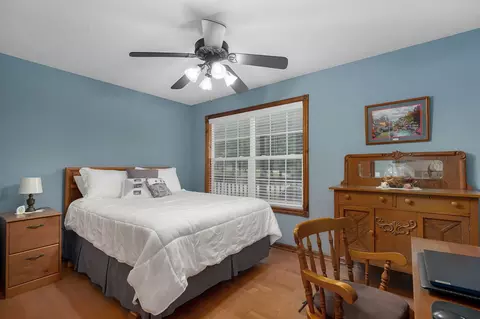Bedroom - 65 Big Tree Trl, Buffalo, MO 65622 photo 3 of 4