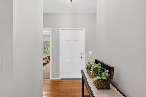 Entry Way - 1750 W Bennett St UNIT 1A, Springfield, MO 65807 photo 1 of 1
