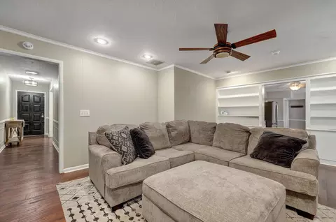 Entry Way - 2117 E Montclair St, Springfield, MO 65804 photo 3 of 3