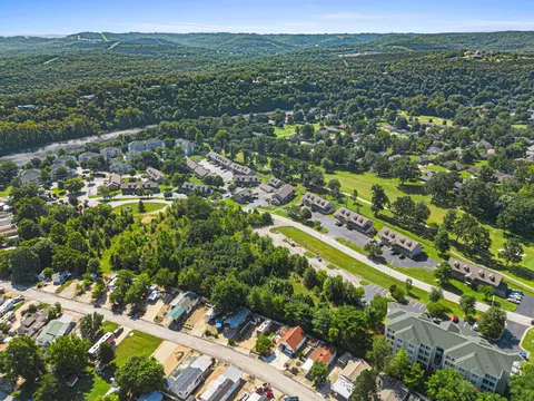 View/Area - 424 426 Monarch Dr, Branson, MO 65616 photo 5 of 8