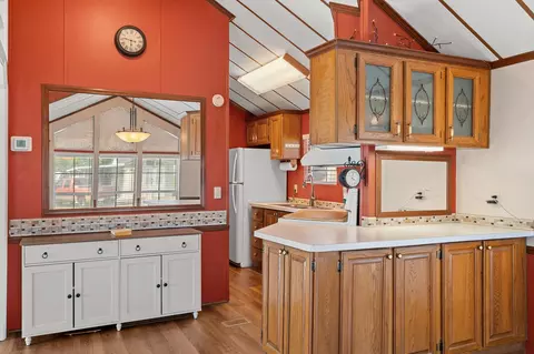 Kitchen - 424 426 Monarch Dr, Branson, MO 65616 photo 4 of 6