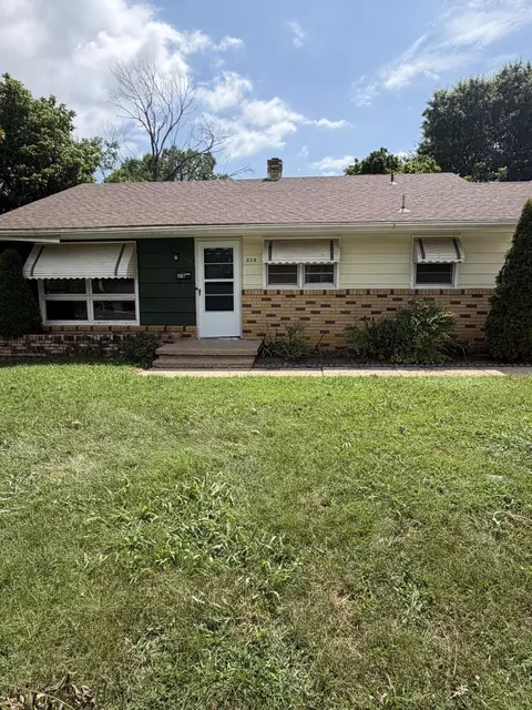 218 Westmont Dr, West Plains, MO 65775