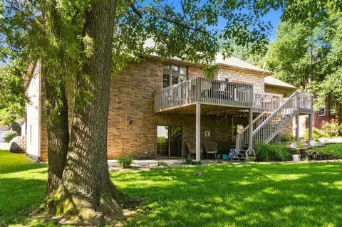 Exterior - 1019 W Parkhill Cir, Springfield, MO 65810 photo 5 of 6