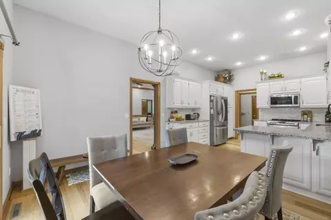 Dining - 1019 W Parkhill Cir, Springfield, MO 65810 photo 4 of 4