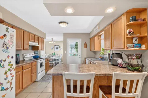 Kitchen - 2654 E Portland St, Springfield, MO 65804 photo 4 of 4