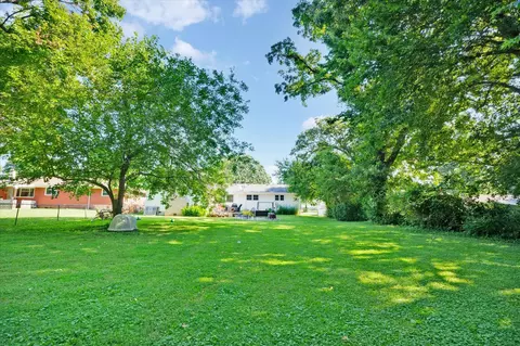 Exterior - 2654 E Portland St, Springfield, MO 65804 photo 6 of 8